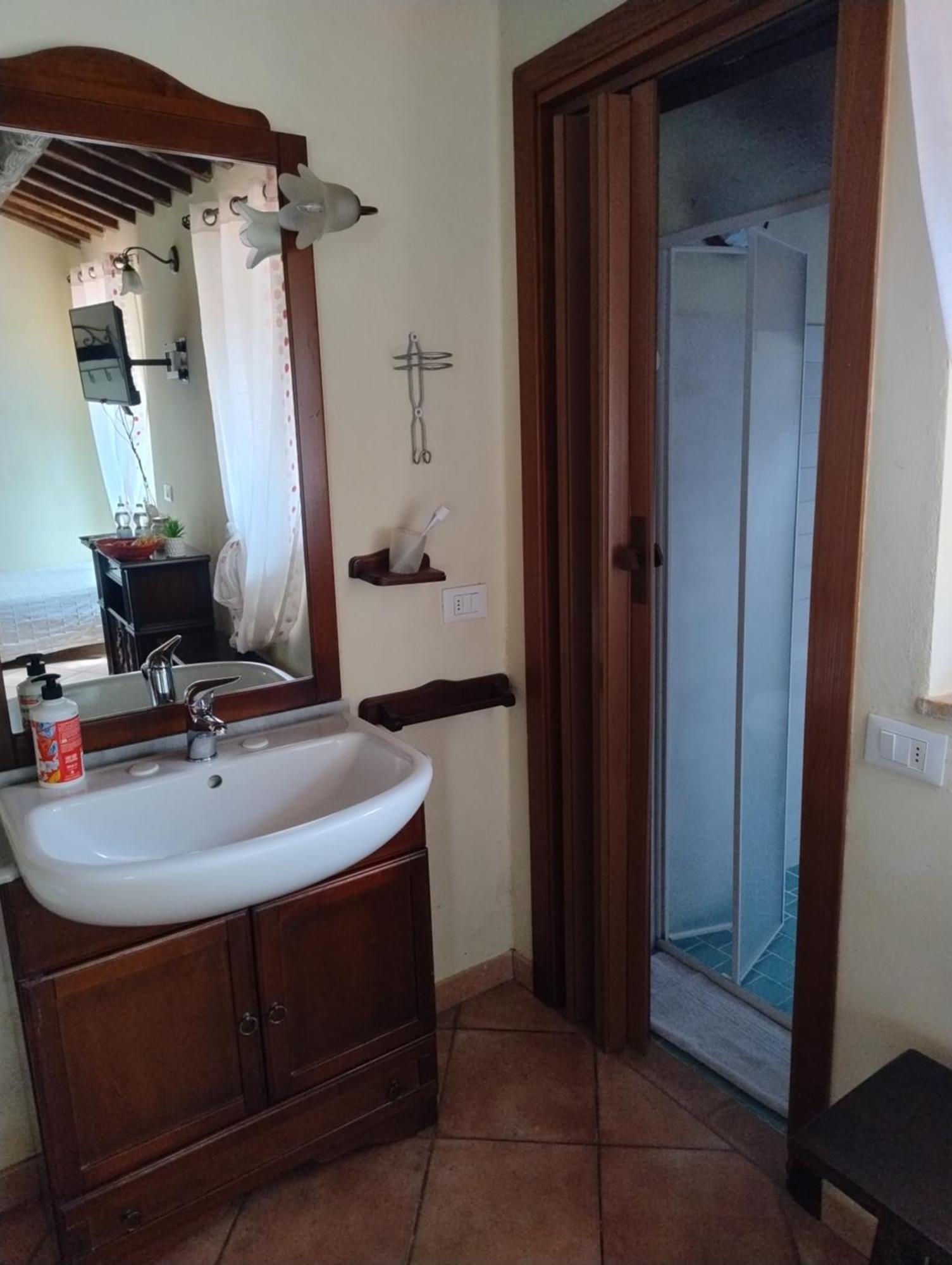 La Strega Ubriaca Bed & Breakfast Colle Val D'Elsa Exterior photo